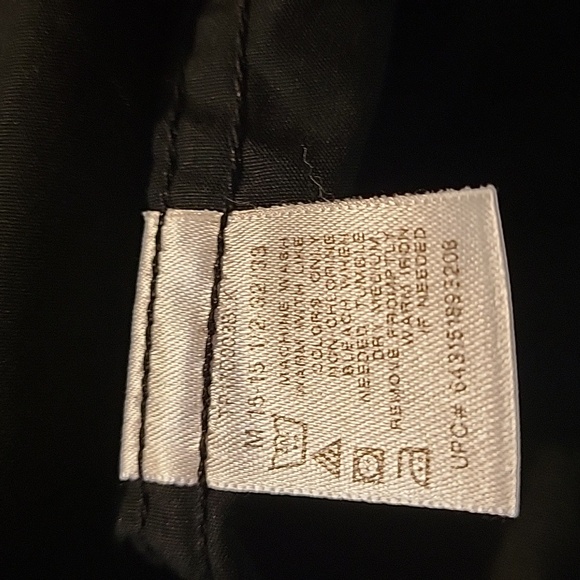 Men's long sleeve button down black shirt wrinkle free55% cotton45% polyester - Picture 3 of 3